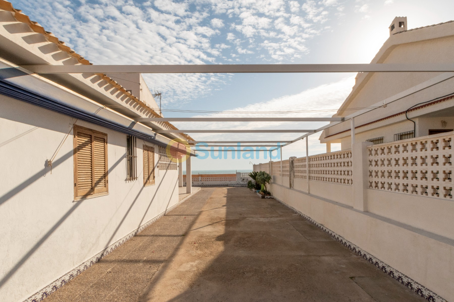 Använda fastigheter - Villa - Guardamar del Segura