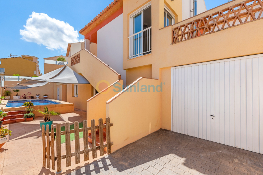 Resale - Villa - Alfas del Pi - Alfas Del Pi