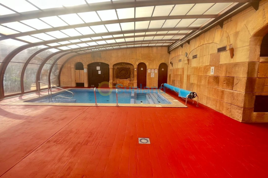 Resale - A - Los Dolses