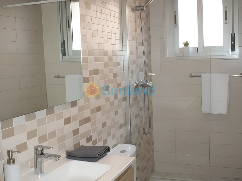 Resale - Apartment - Guardamar del Segura - Pueblo