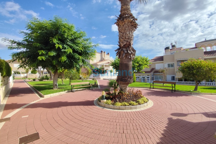 Resale - Apartment - Orihuela Costa