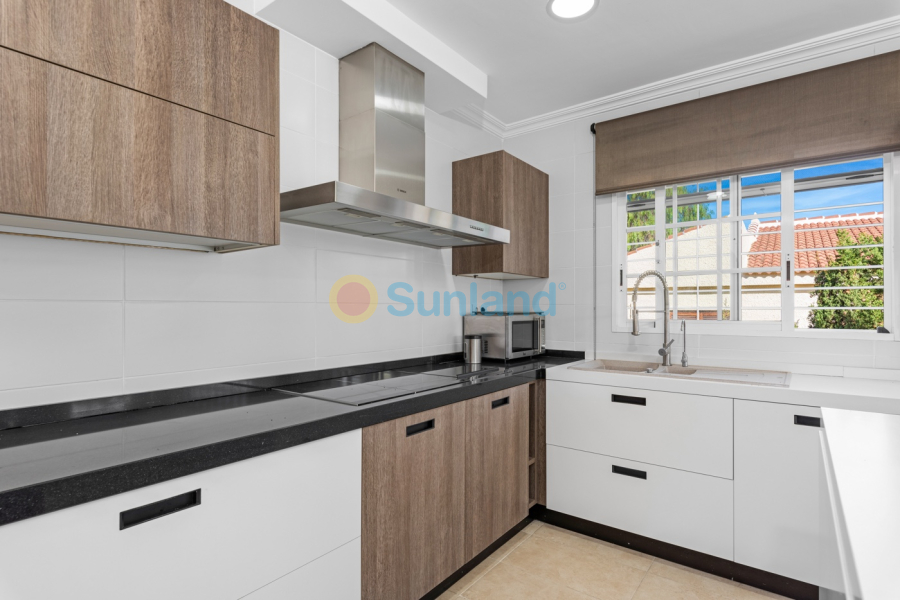 Använda fastigheter - Villa - Los Balcones