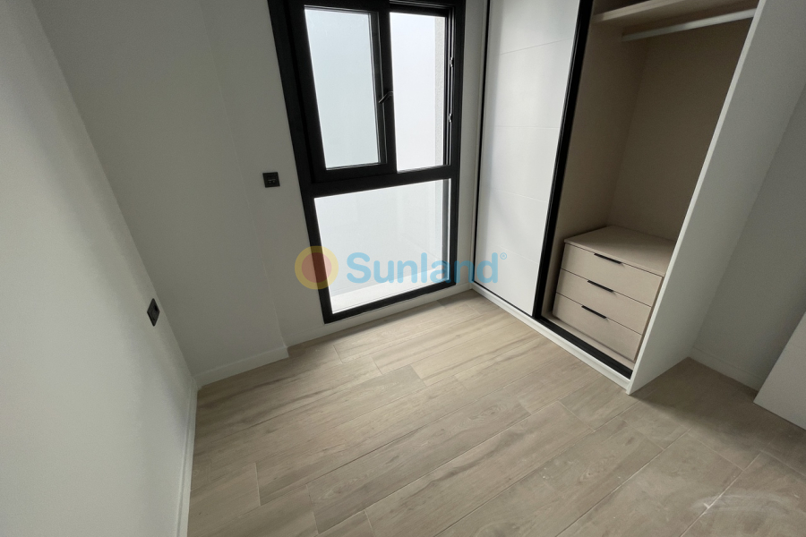 Вторичка - A - Pilar de la Horadada