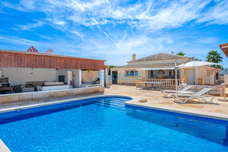 Resale - Country estate - Almoradí - Las Heredades