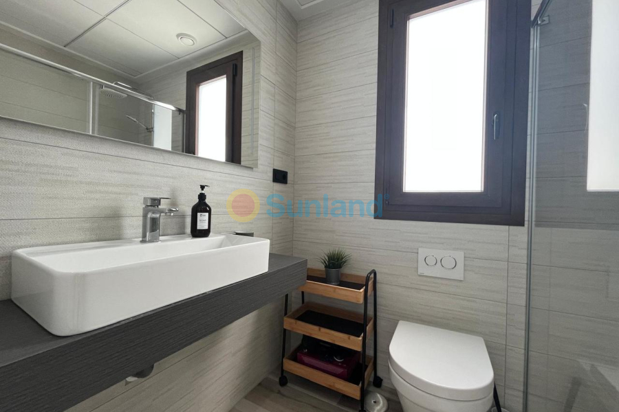 Använda fastigheter - V - Los Balcones