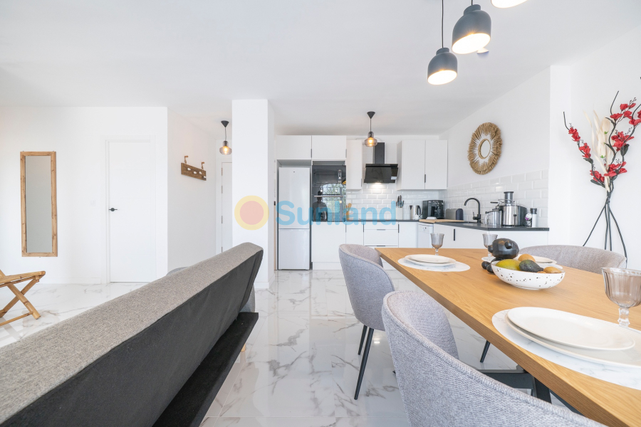 Resale - Flat - Orihuela Costa - Punta Prima