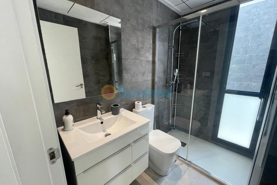 Använda fastigheter - Villa - Orihuela Costa - Villamartin