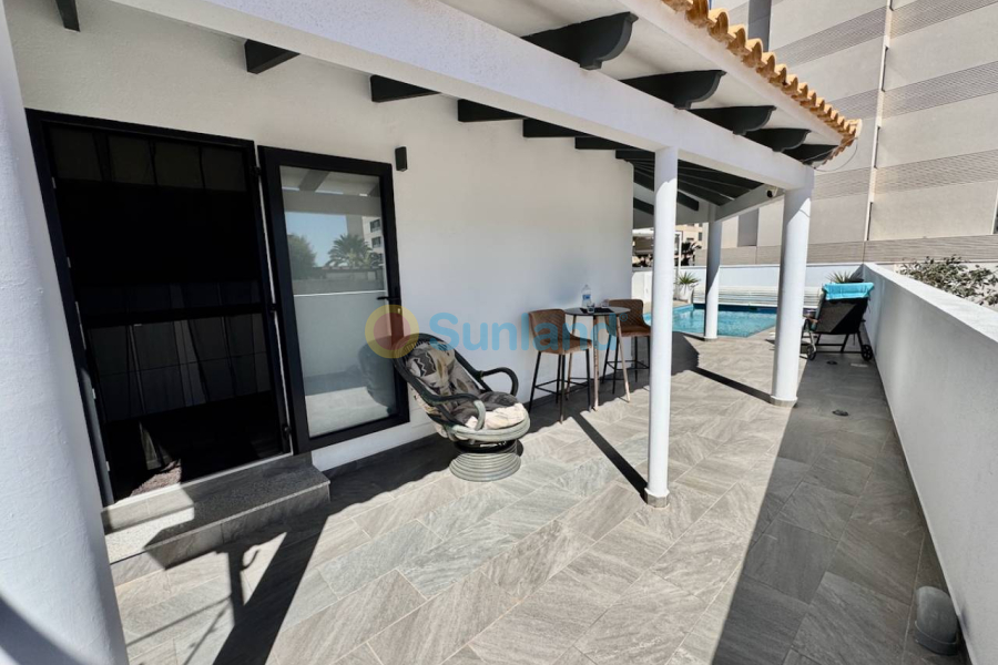Resale - Villa - Punta Prima - 