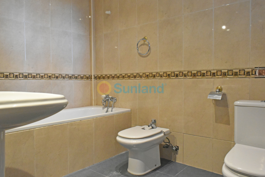 Resale - V - Torremendo