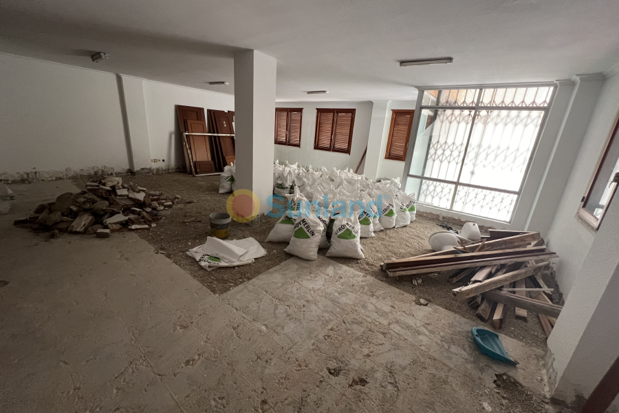 Segunda mano - Apartamento - Torrevieja - Acequion