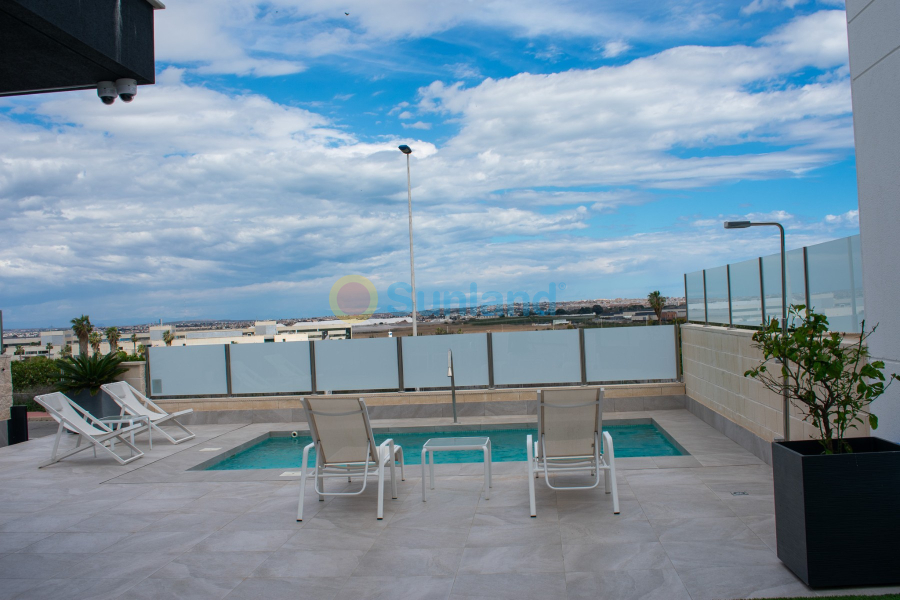 Segunda mano - Chalet - Torrevieja - Los Altos