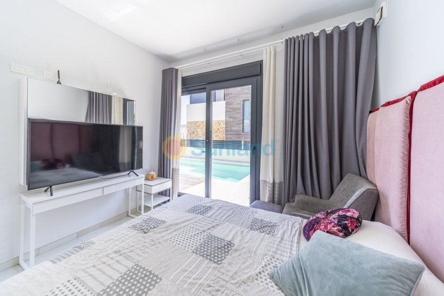 Brukte eiendommer - Villa - Orihuela Costa - Lomas De Cabo Roig