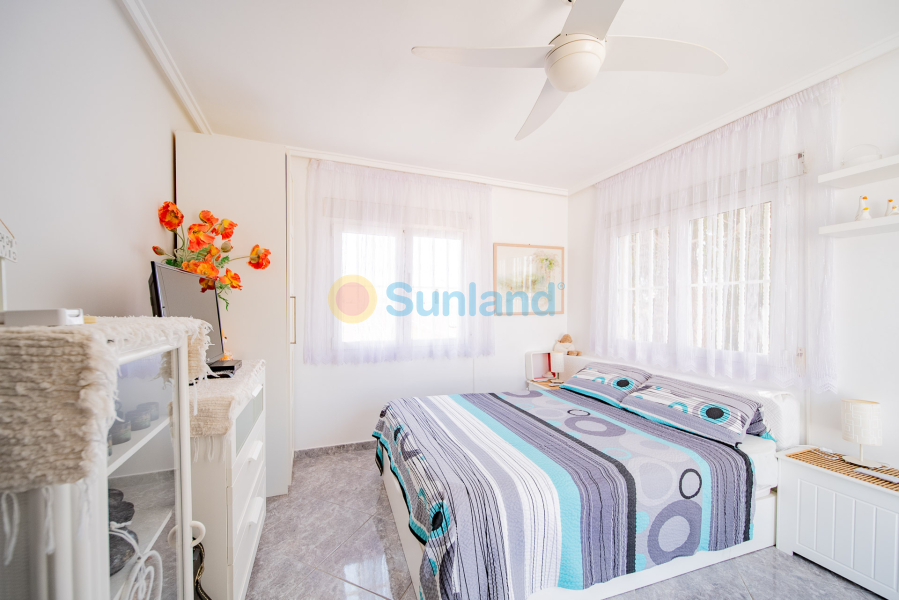 Verkauf - Haus - Orihuela Costa - La Florida