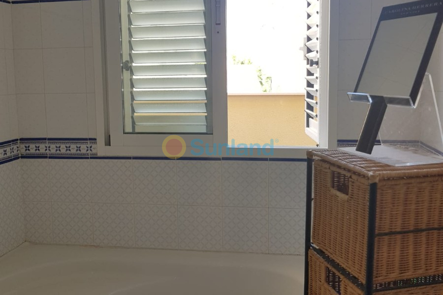 Använda fastigheter - Villa - Bolnuevo