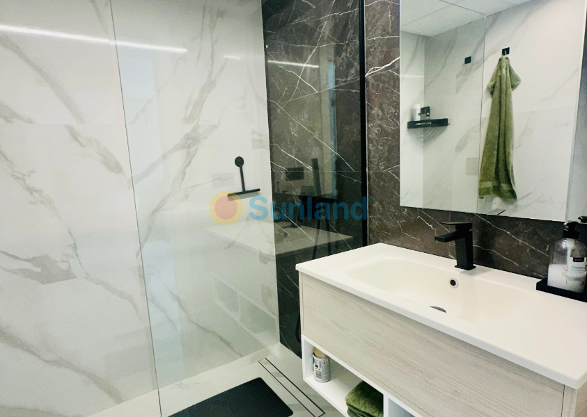 Resale - Apartment - Guardamar del Segura - El Raso