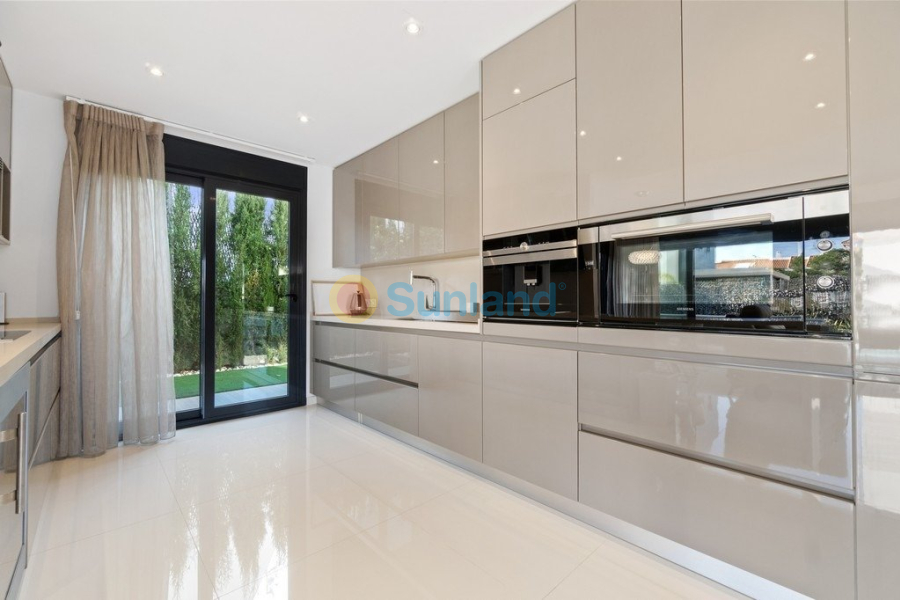 Resale - Villa - Orihuela Costa - Agua Marina