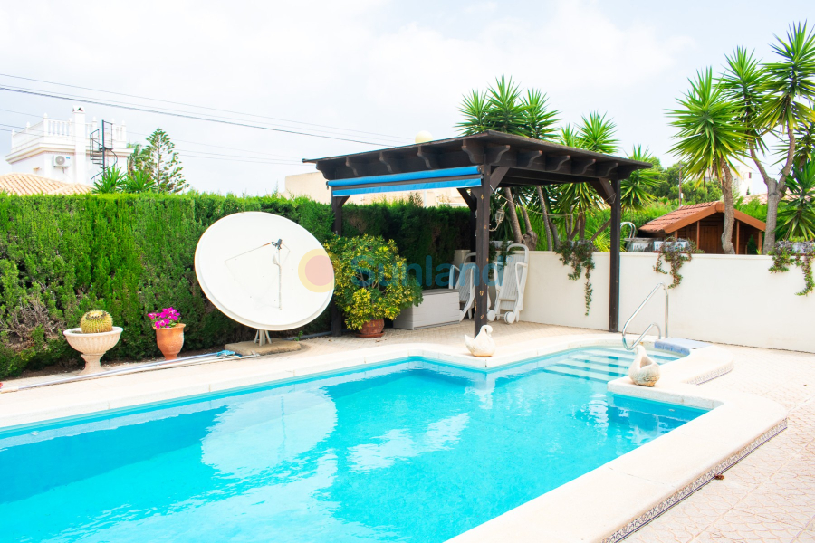 Brukte eiendommer - Villa - Orihuela Costa - MUY CERCA DE LA PLAYA