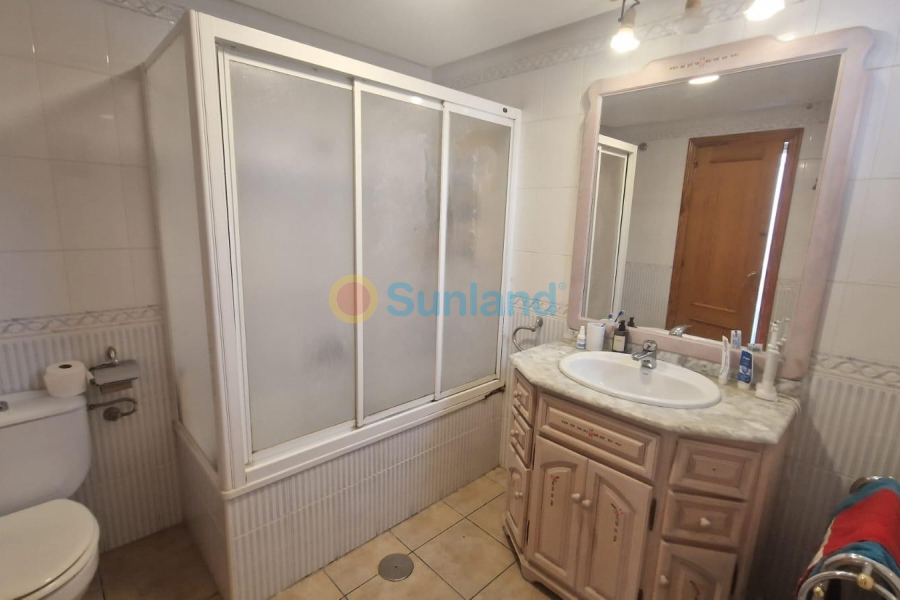 Resale - Townhouse - Torrevieja - 