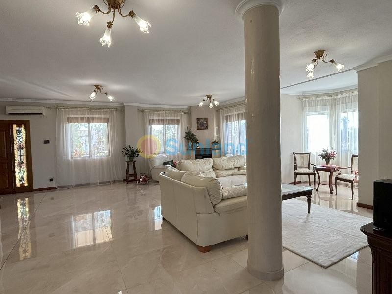 Segunda mano - Chalet - Ciudad Quesada