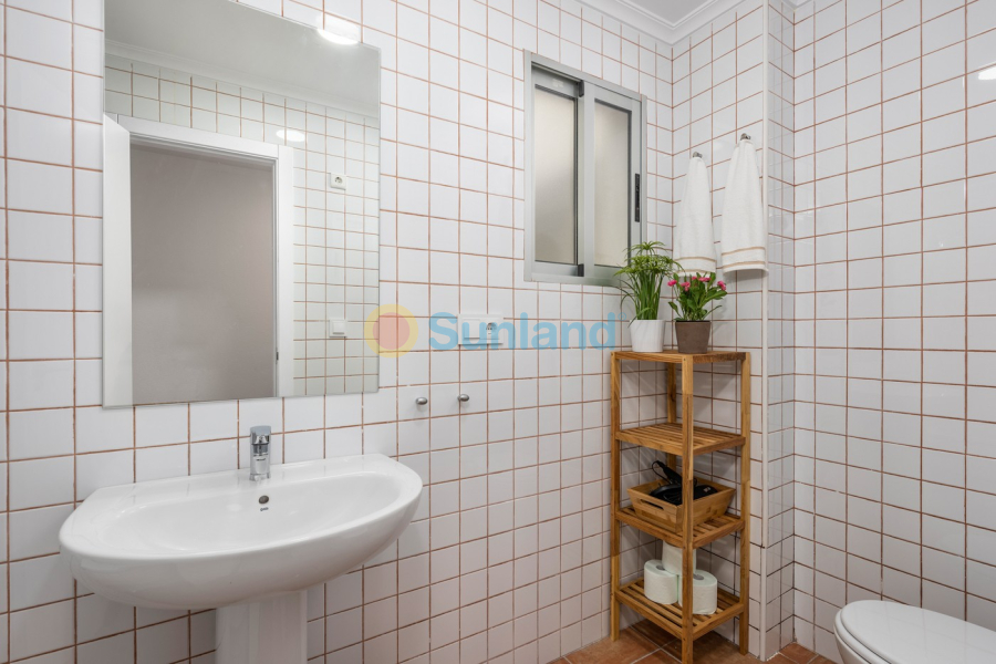 Resale - Apartment - Guardamar del Segura - 