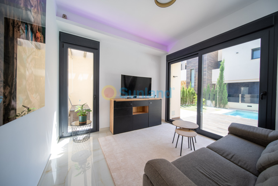 Använda fastigheter - Villa - Orihuela Costa - Lomas De Cabo Roig