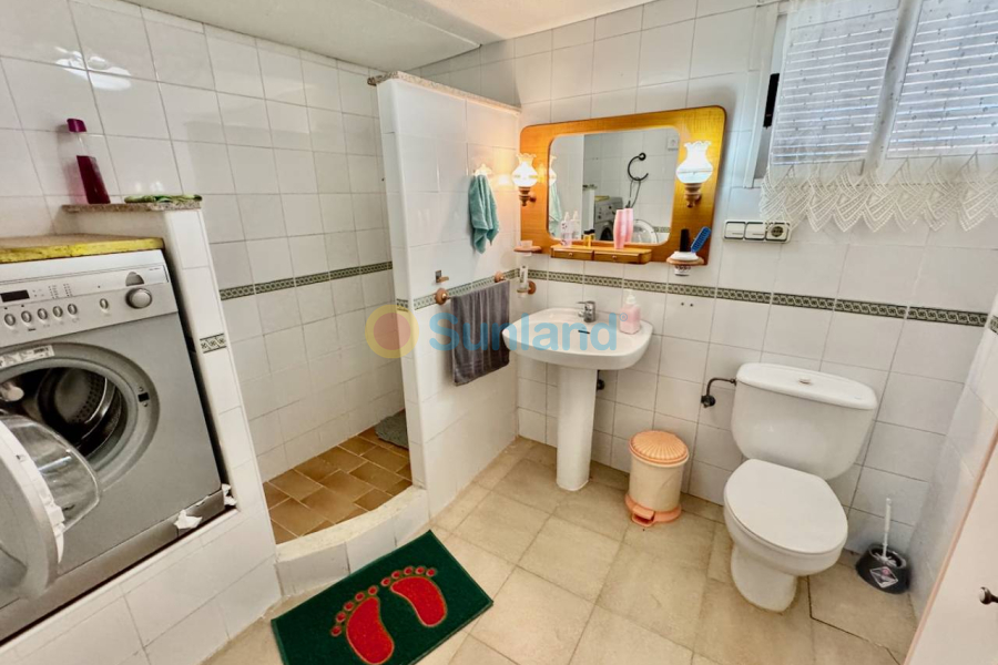 Resale - Country house - Guardamar del Segura - 