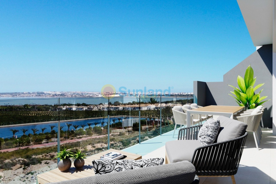 New Build - Top Floor Bungalow - Torrevieja - Lago Jardín II
