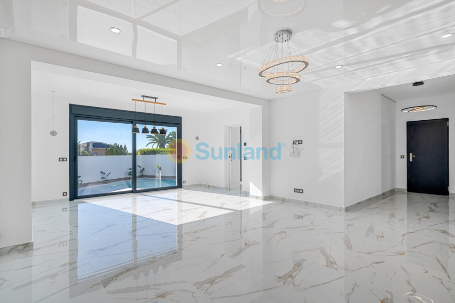 Resale - Villa - Ciudad Quesada - Rojales - Rojales