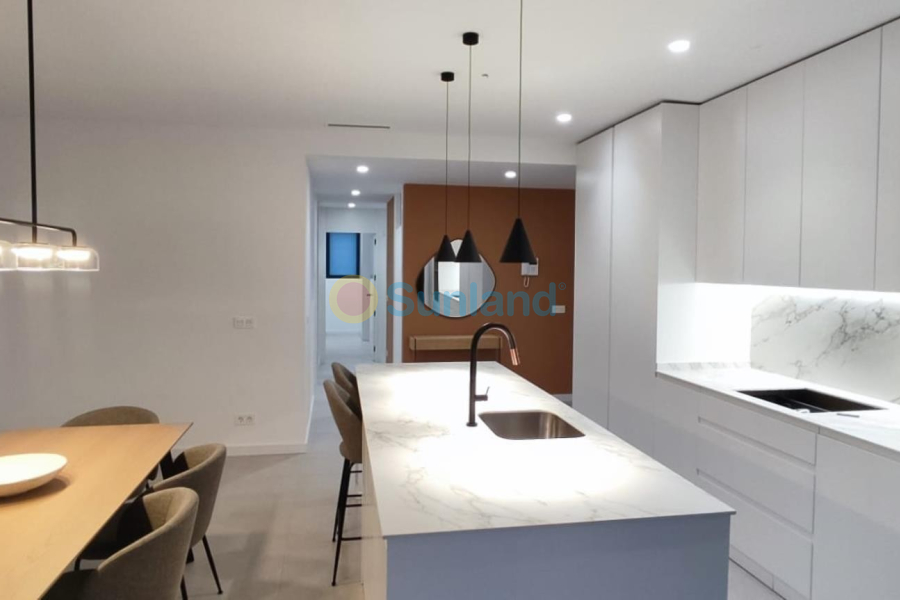 Вторичка - Bилла - Ciudad Quesada