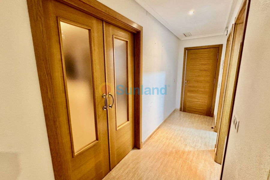 Resale - Apartment - Formentera del Segura - 