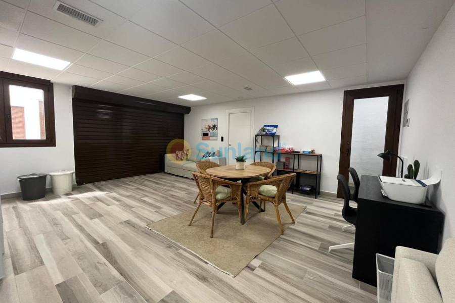 Använda fastigheter - V - Los Balcones