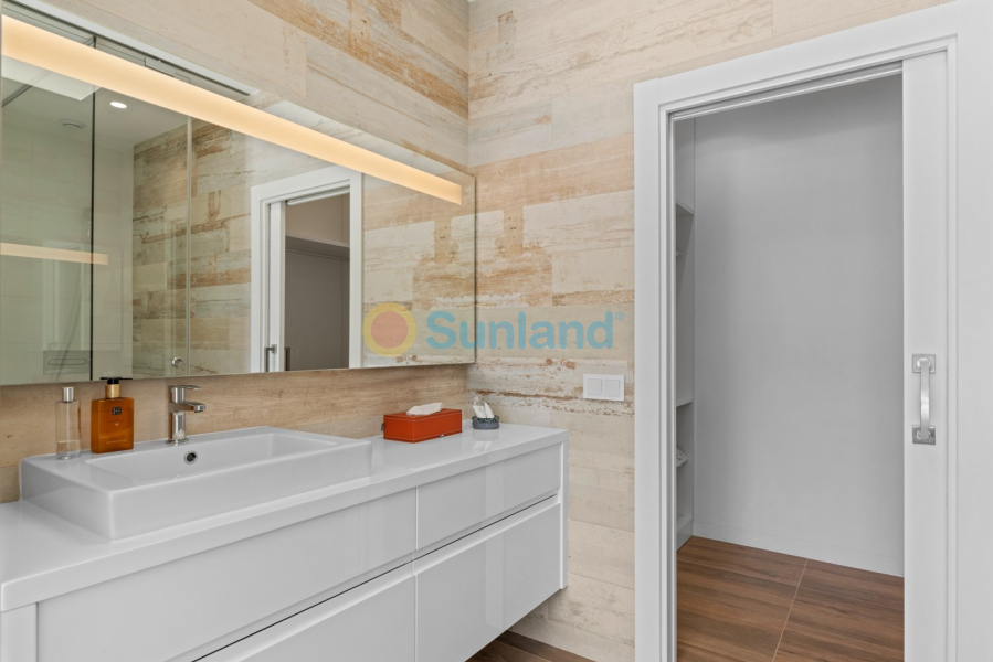 Resale - Villa - Las Colinas Golf Resort - Las Colinas golf