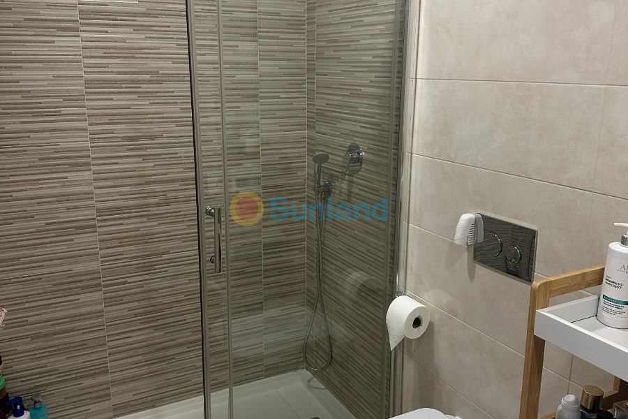 Resale - Apartment - Orihuela Costa - Los Dolses