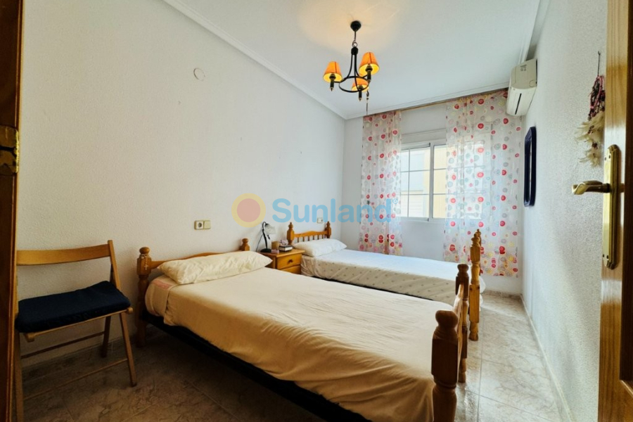 Resale - Apartment - La Mata - 