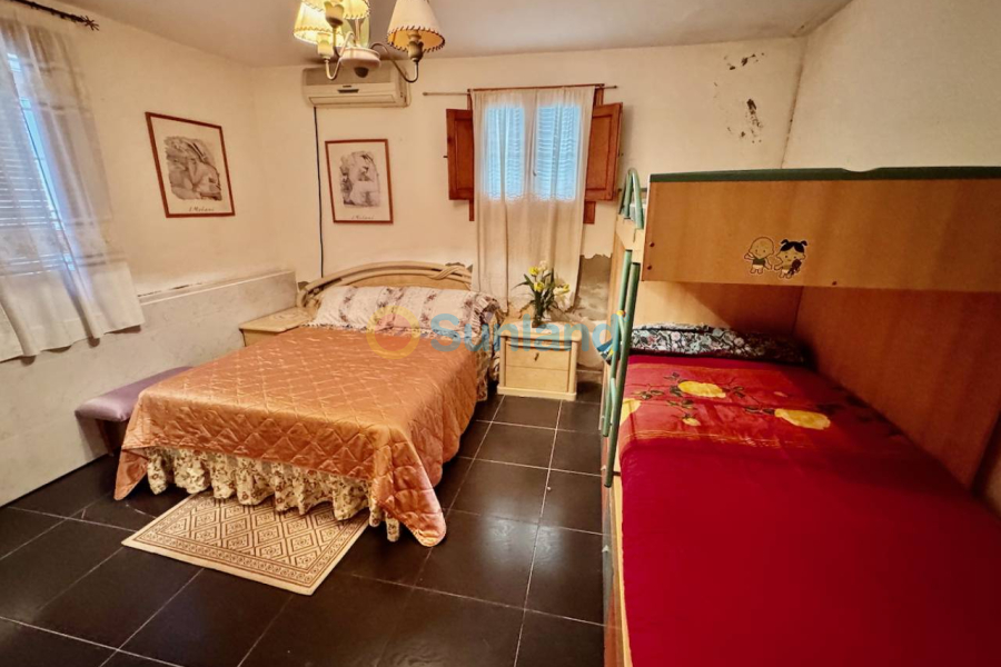 Resale - Country house - Guardamar del Segura - 