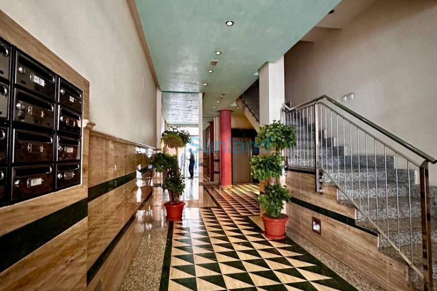Resale - Apartment - Torrevieja