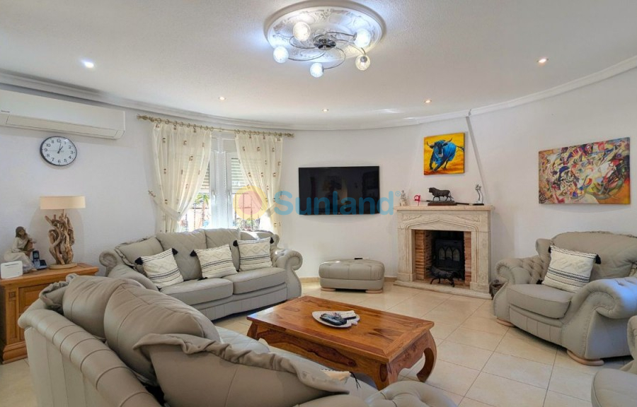 Resale - Detached Villa - Ciudad Quesada