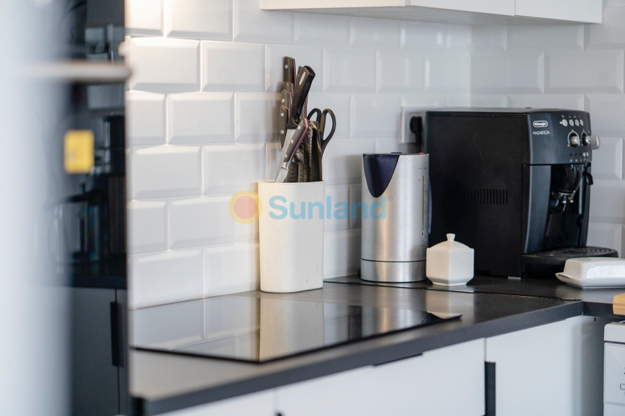 Resale - Flat - Orihuela Costa - Punta Prima