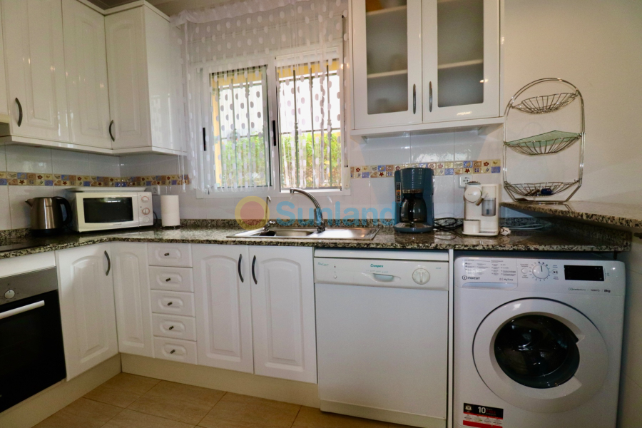 Resale - Villa - Guardamar del Segura - El Raso