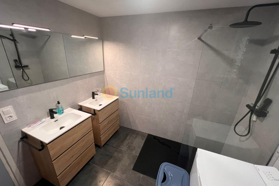 Använda fastigheter - Villa - La Nucía - Monte Bello