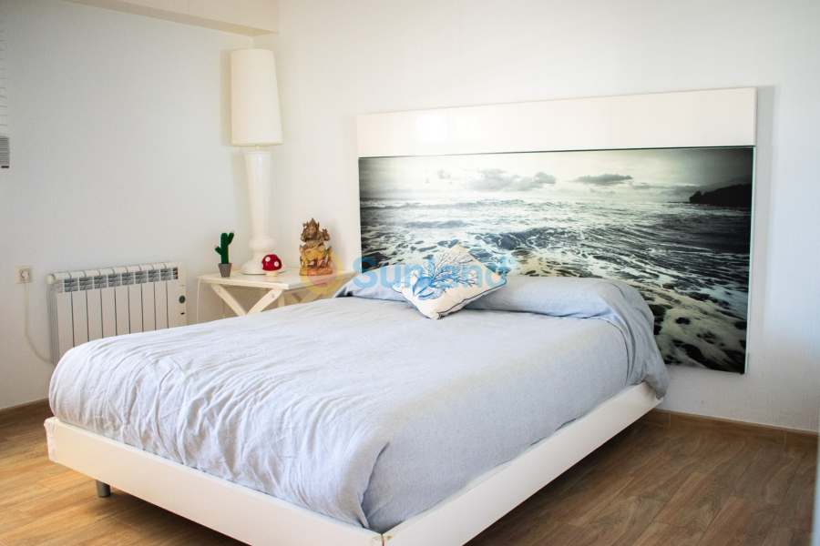 Resale - Villa - La Manga del Mar Menor - 