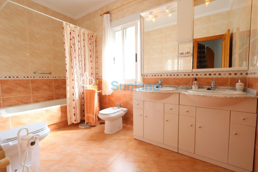 Segunda mano - V - Orihuela Costa - Los Balcones