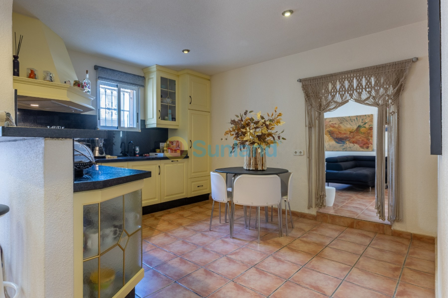 Вторичка - Bилла - Benijofar