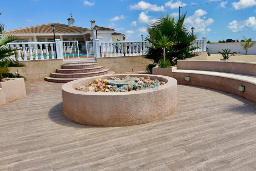 Använda fastigheter - Villa - Rojales