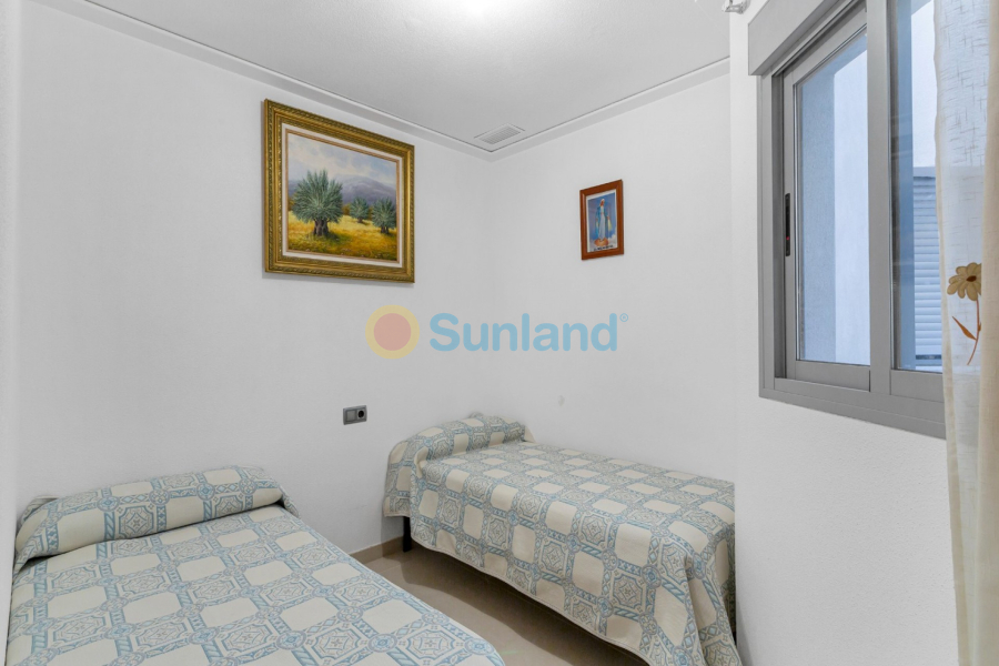 Brukte eiendommer - Apartment / flat - Torrevieja - La Mata pueblo