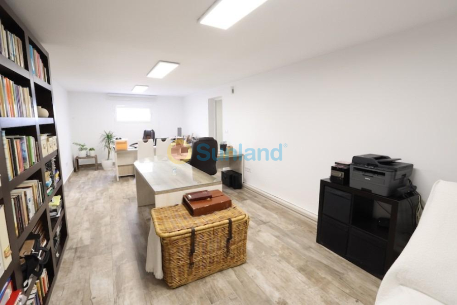 Segunda mano - V - San Miguel De Salinas - Las filipinas