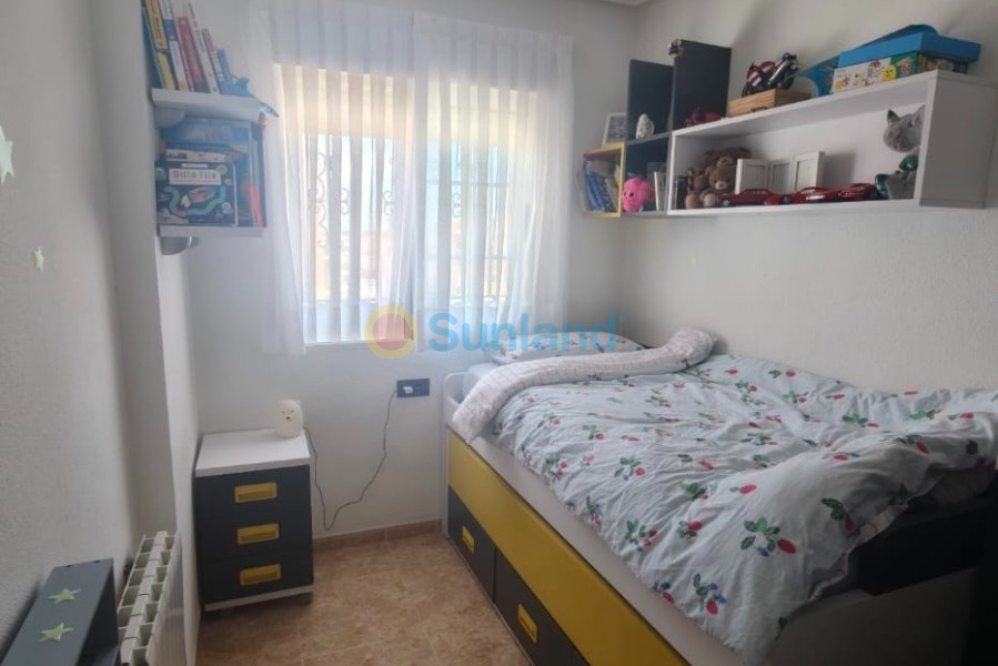 Använda fastigheter - Villa - Orihuela Costa - Villamartin