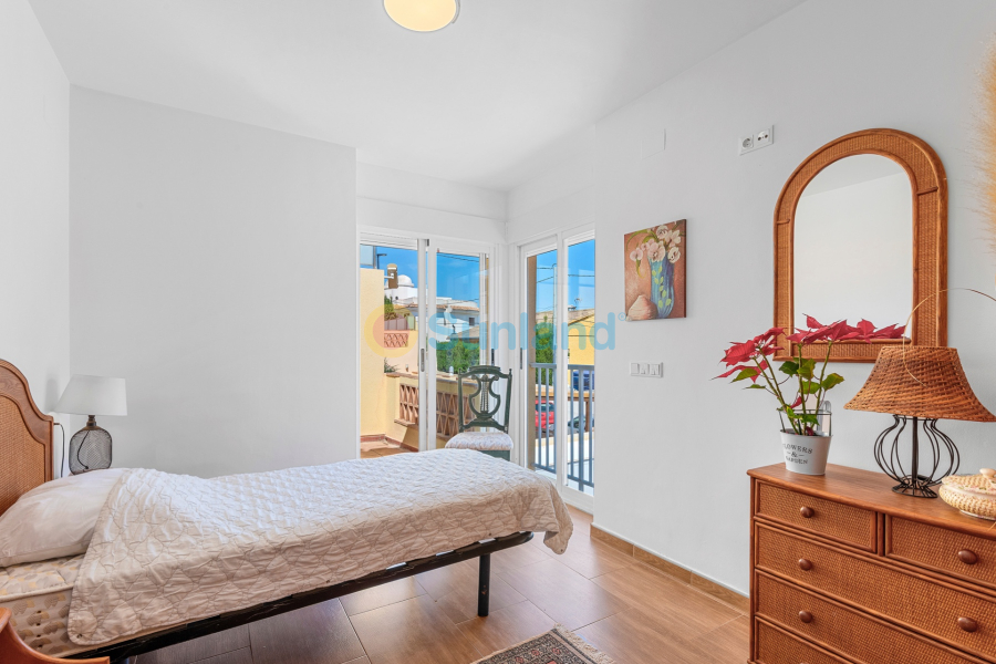 Resale - Villa - Alfas del Pi - Alfas Del Pi