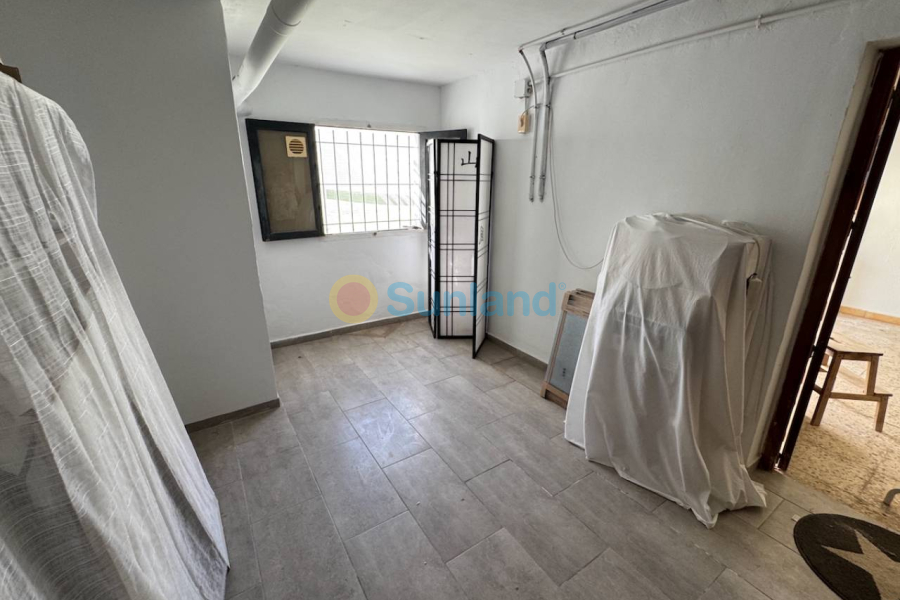 Resale - Villa - Punta Prima - 