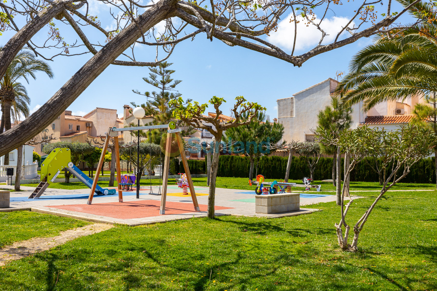 Segunda mano - Casa de Pueblo - Torrevieja - Torreta - florida